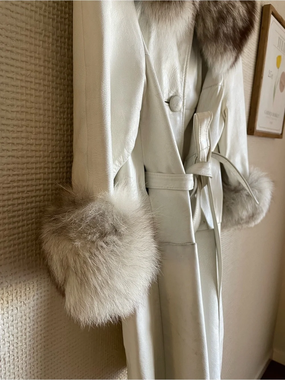 Women's White Leather Coat with Fur Trim - Picture 2 of 6